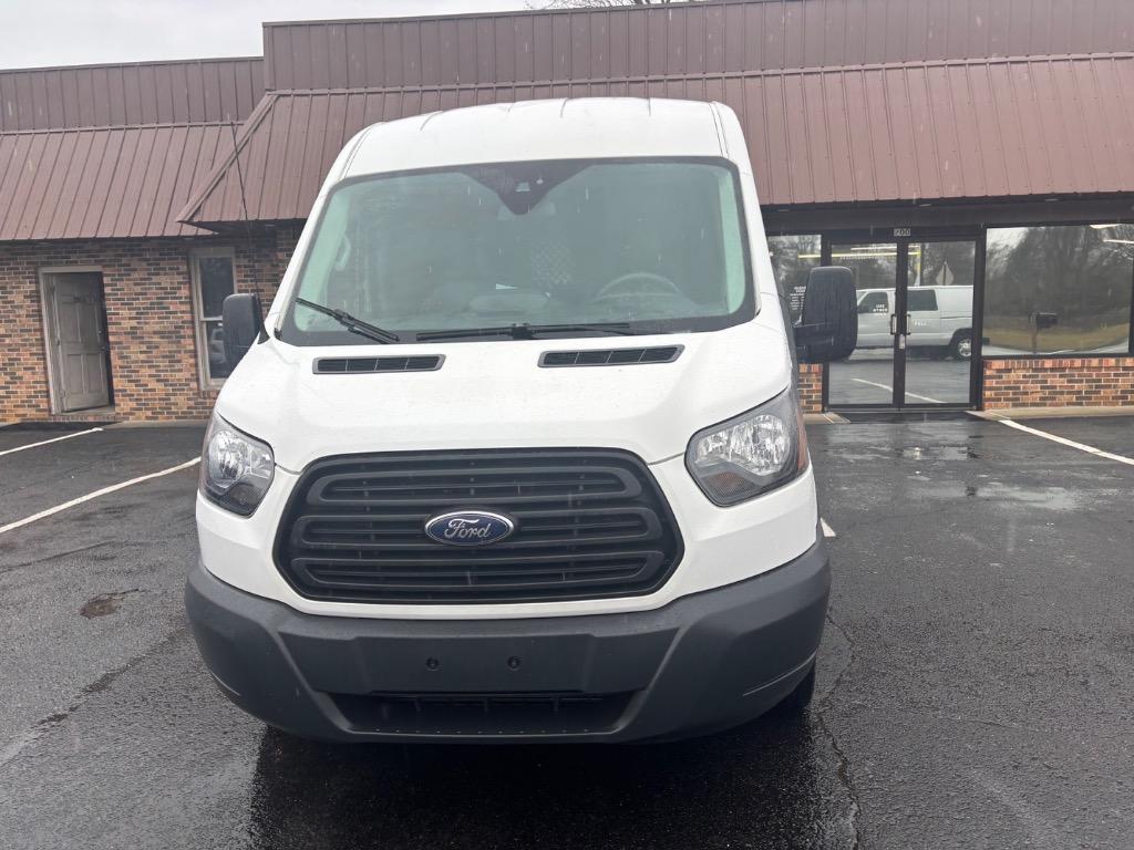 2016 Ford Transit Base's photo