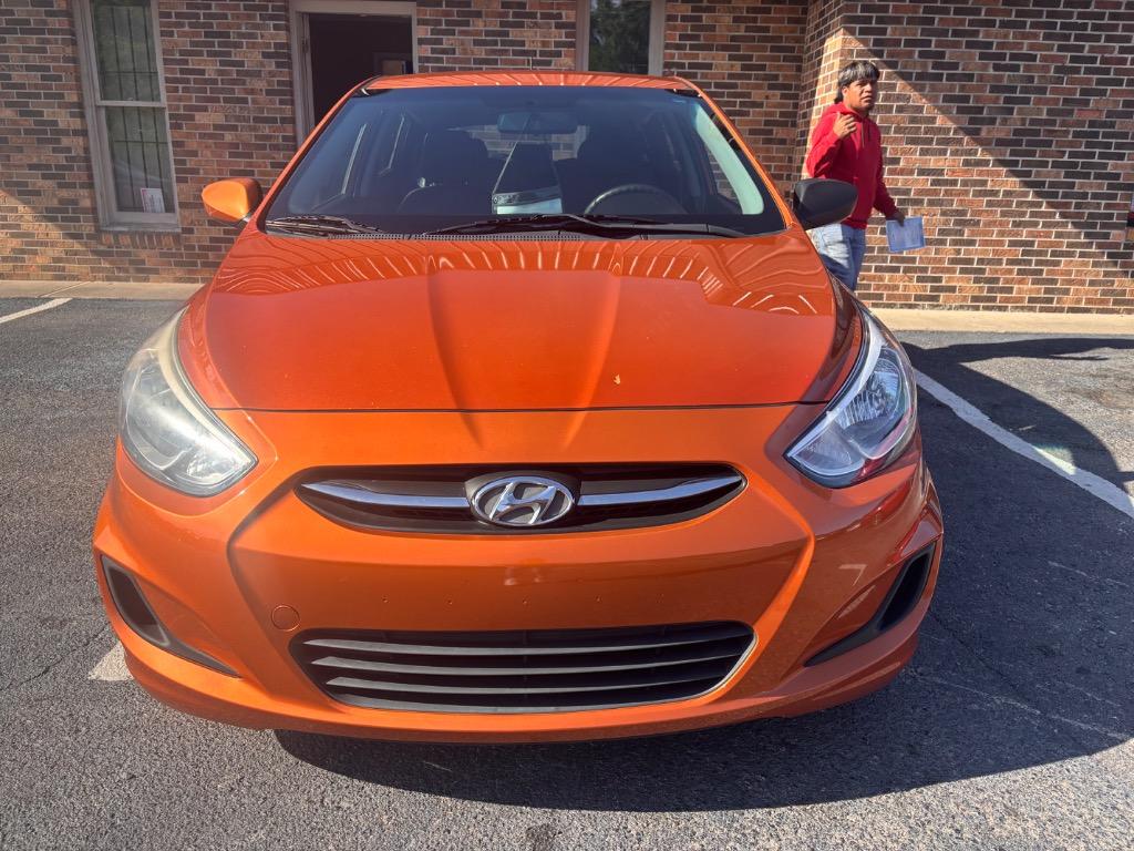 2017 Hyundai Accent SE 5-Door 6-Speed Automatic's photo