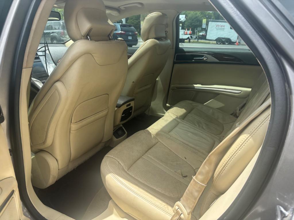 2015 Lincoln MKZ Base - Photo 10
