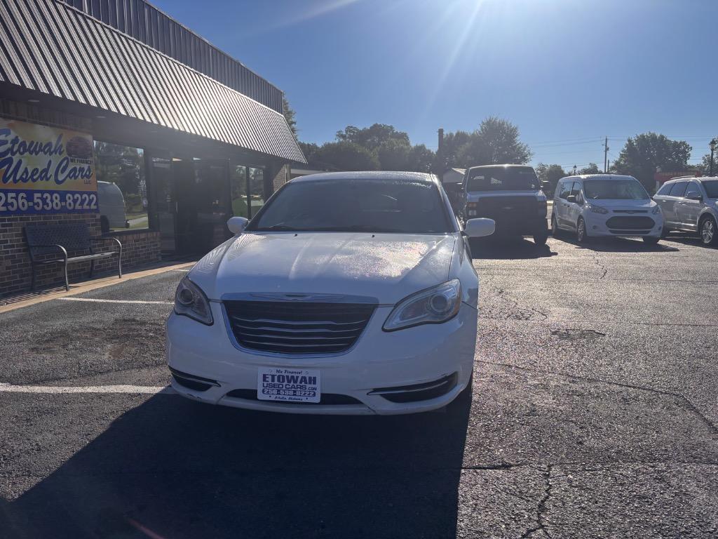 2014 Chrysler 200 LX